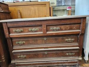 lot 44561 image: Antique Wood 4 Drawer Dresser WMirror