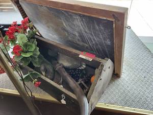 lot 44567 image: Vintage Tool Box, Duck Decoys And More