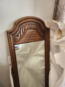 lot 44578 image: Antique Mirror
