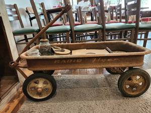 lot 44583 image: Antique Radio Flyer Wagon, Records And More