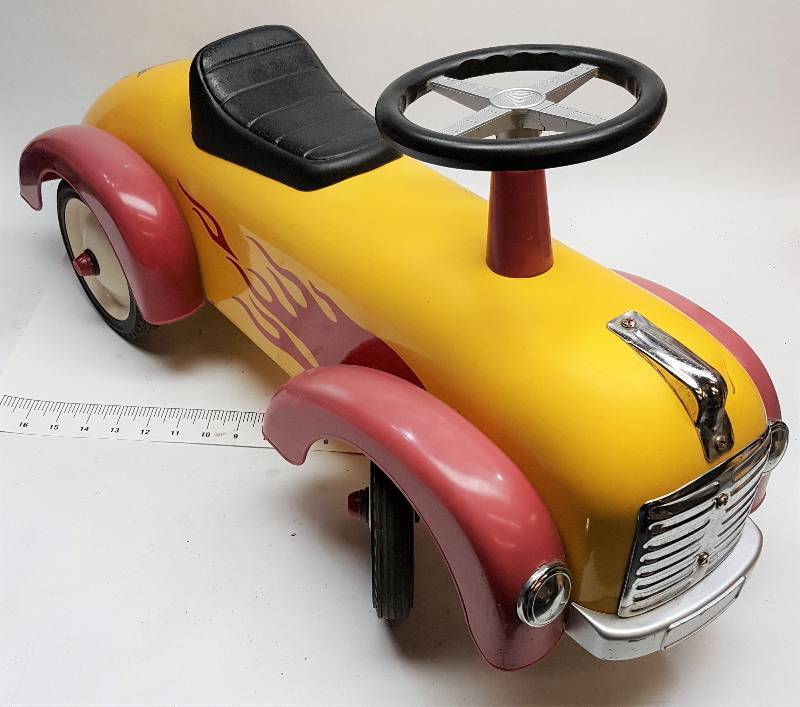 lot 5439 image: Metal body and plastic fenders on this cool 30 long Speedster Replicar for kids.  Not sure why the Goodguys emblem in on it