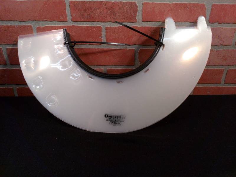 lot 1 image: Vet One Pet Neck Collar