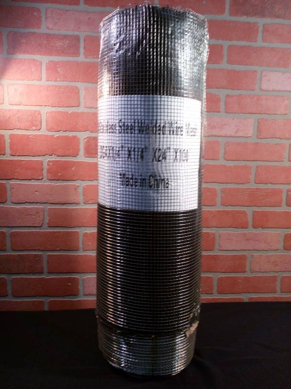 lot 19 image: Stainless Steel Welded Wire Mesh Type 304