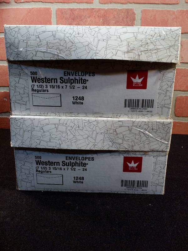 lot 39 image: Western Sulphite Envelopes White Regular