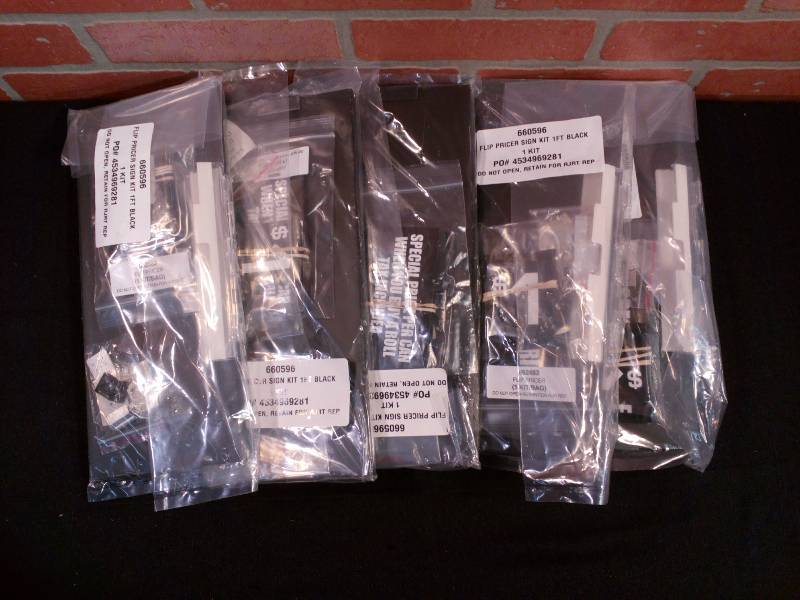 lot 104 image: Flip Pricer Sign Kit 1Ft Black for Retail Shelving