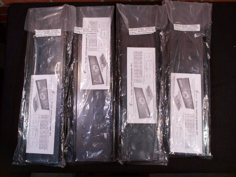 lot 106 image: Flip Signs - 2 Foot Small Spring Loaded for Retail Shelving