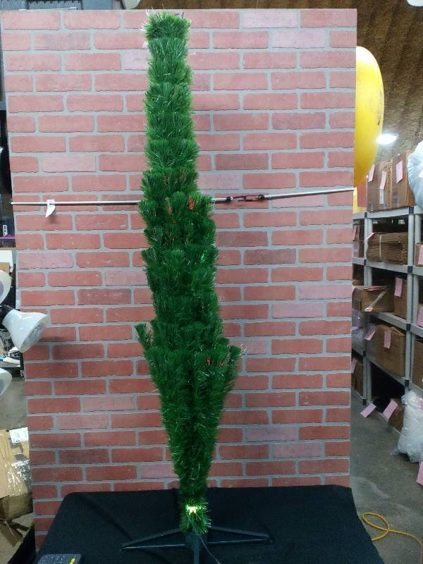 lot 112 image: Lighted Fiber Optic Holiday Tree - 6 Ft