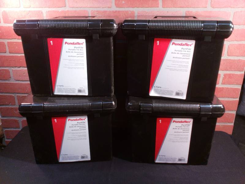lot 127 image: Pendaflex PortFile Portable File Box & Folders - Letter Size