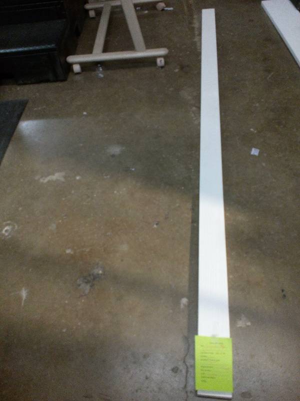 lot 115 image: Composite Wood Plank