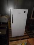 General Electric Stand Up Freezer Working