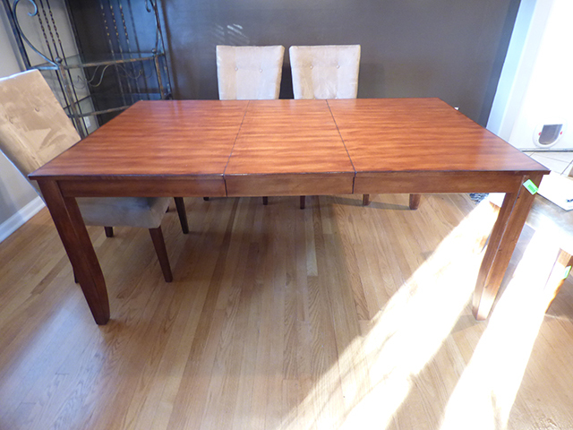 lot 1000 image: Dining Room Table 60 long x 42 wide