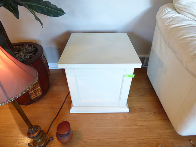 lot 1008 image: Square Storage Table with Removable Top 20x20x20