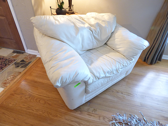 lot 1013 image: White Leather Chair Envelope Pillow Back 49 x 38 wide