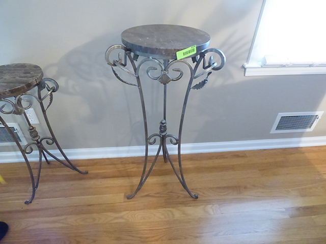 lot 1016 image: Marble Pedestal Stand 36 high