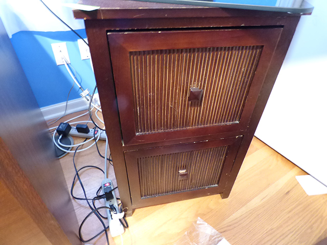 lot 1038 image: 2 Drawer Wood File Cabinet 17 W 28 H