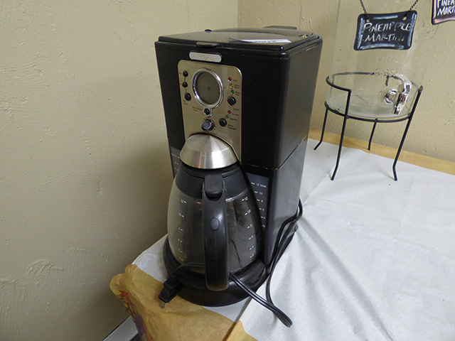 lot 1068 image: Coffee Maker