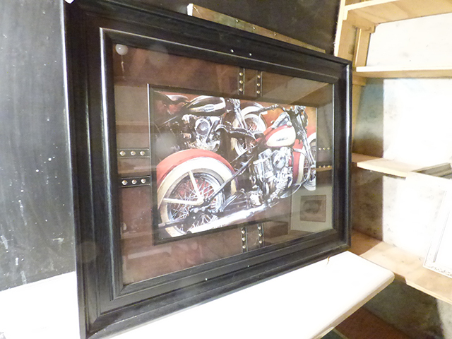 lot 1087 image: Harley Davidson Pictures