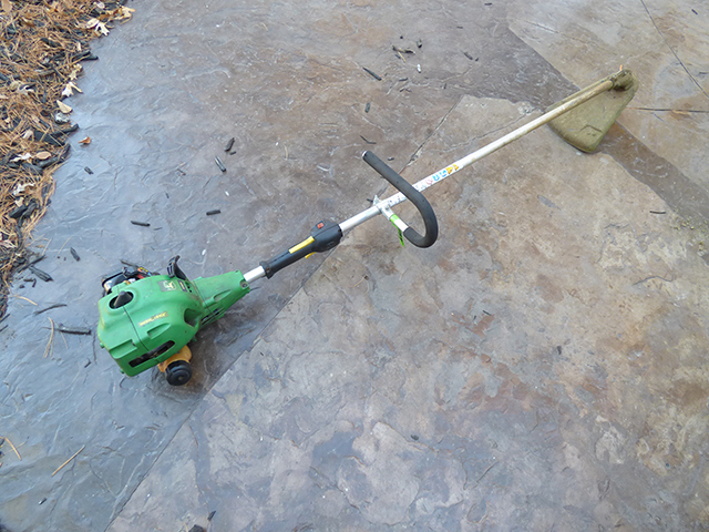 lot 1115 image: John Deere Weed Eater - Just Tuned Up and Runs Great
