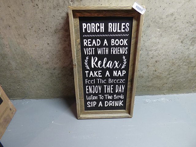 lot 1125 image: Porch Rules