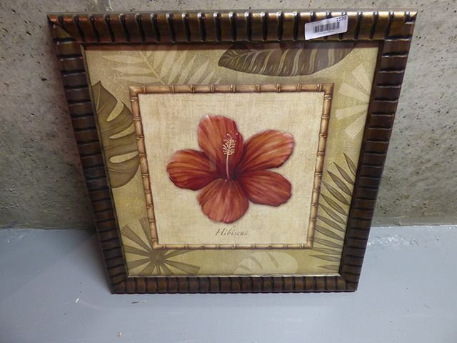 lot 1130 image: Hibiscus Deco Piece of Artwork