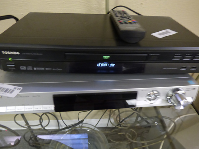 lot 1167 image: Toshibs DVD player