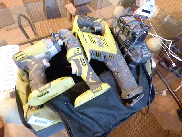 lot 1186 image: 5 Piece Tool Kit RYOBI with Bag