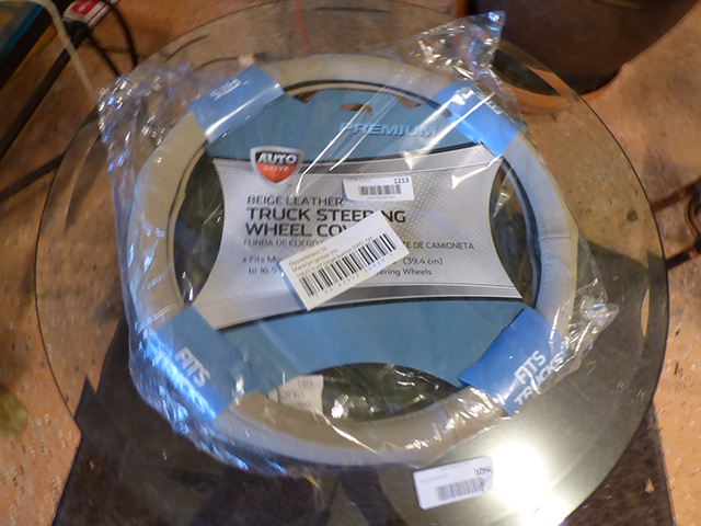 lot 1213 image: New 20 Beige Leather Wheel Cover