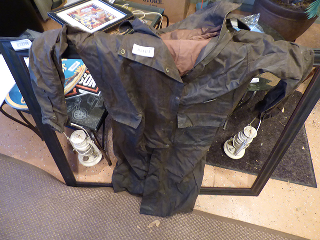 lot 1215 image: Outback Trading Company - All Leather Raincoat with Lanterns