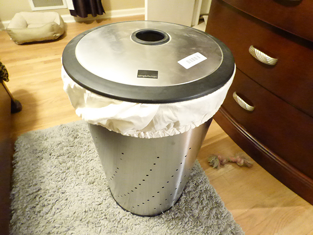 lot 1253 image: Stainless Steel Laundry Basket
