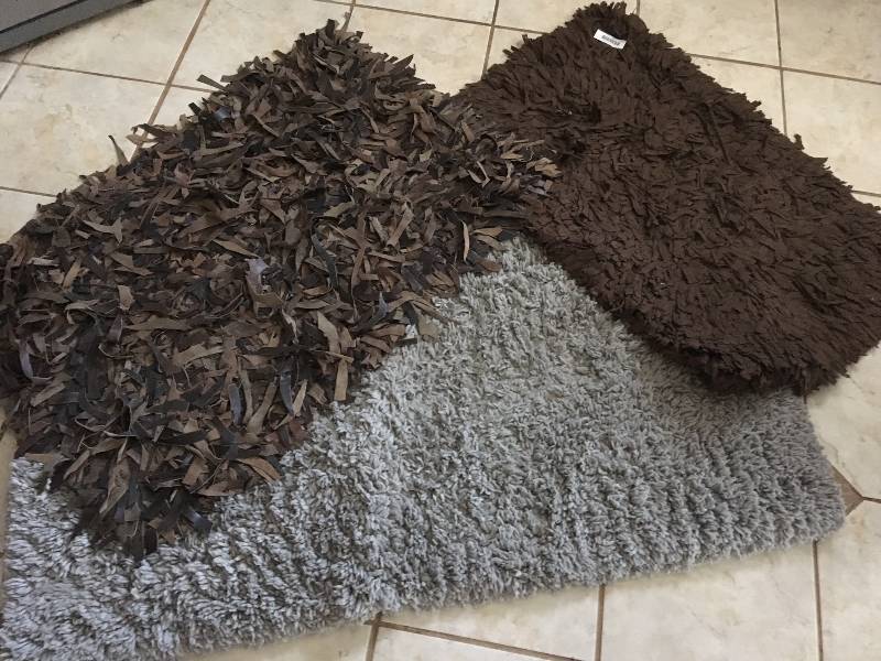 lot 1317 image: Set of 3 Rugs