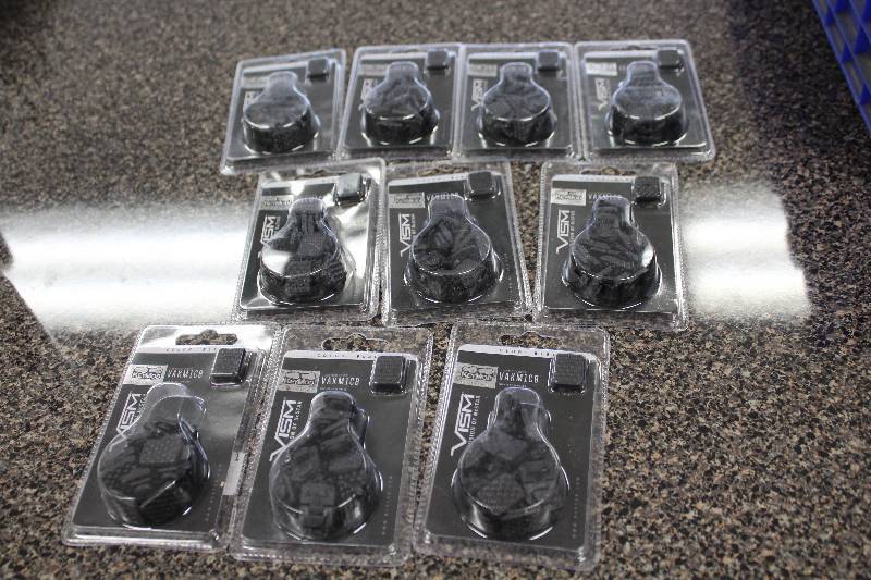 lot 4041 image: Black AR 15 Keymod Inserts