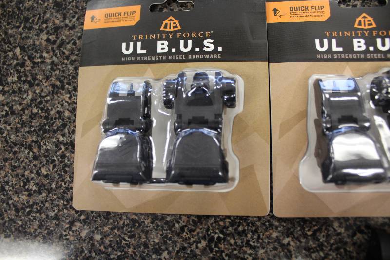 lot 4058 image: 3 polymer Flip Up Sights Sets