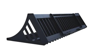 lot 1425 image: Unused 72 Greatbear Skid Steer Rock Bucket