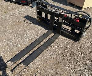 lot 3097 image: Unused 2024 Skid Steer Forks Model SA-AD