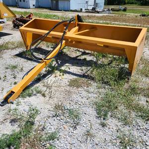 lot 810 image: Unused 2024 Industrias America 10F HD Box Blade Brand new Industrias America 10 ft HD box scraper