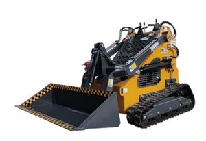 lot 686 image: Unused 2024 KingKong Mini Skid Steer Loader XG380 Powered Briggs & Stratton