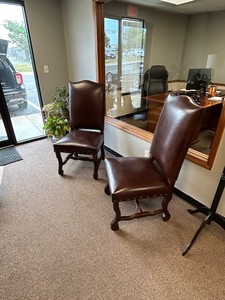 lot 7503 image: Set of 2 Leather Chairs