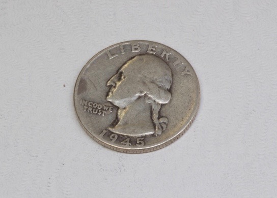 lot 4075 image: 1945 Silver Quarter