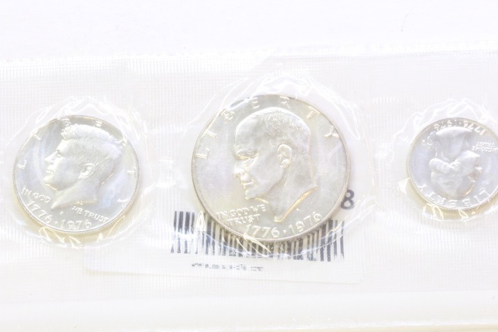 lot 4458 image: 1776--1976 coin set