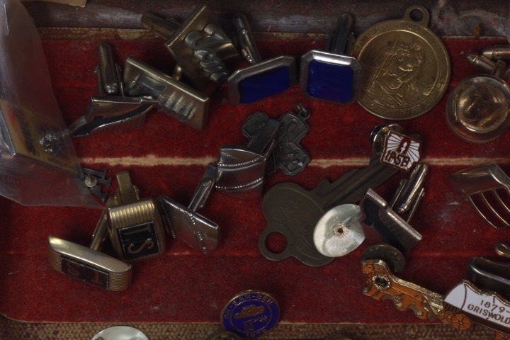 lot 4493 image: Box of Various Cuff Links and Pins