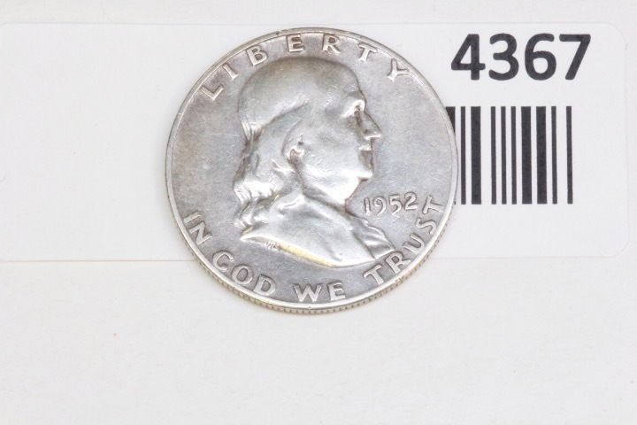 lot 4367 image: 1952 Franklin Half Dollar