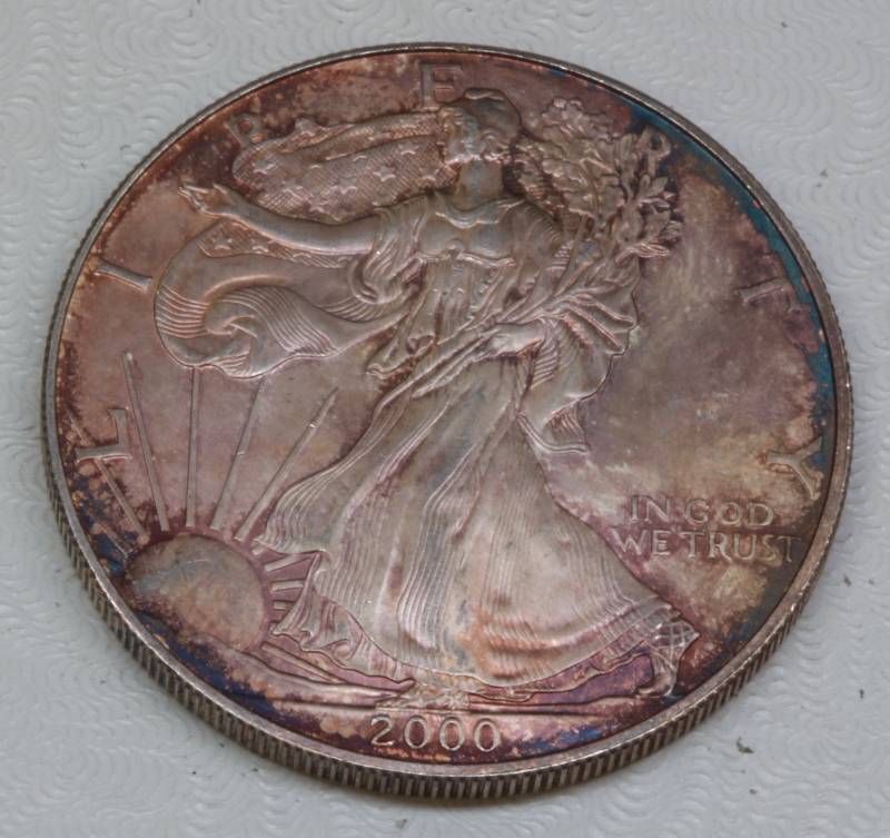 lot 4006 image: 2000 Walking Liberty Silver Dollar