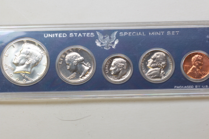 lot 4274 image: 1966 Mint Set
