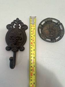 lot 154 image: Metal Paris Ashtray, Wall Hook