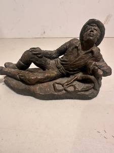 lot 187 image: Resin cowboy figurine 5x7��