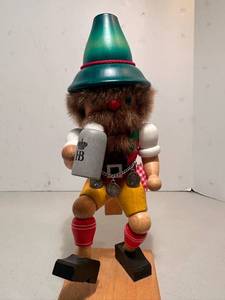 lot 191 image: Holzkunst Christian Ulbricht nutcracker Germany