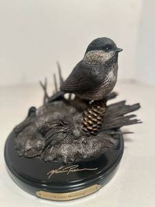 lot 194 image: Marc Pierce signed number resin bird figurine Winters Nest