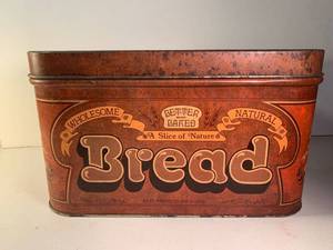 lot 200 image: Vintage Bread Box - Chein Industries 19771978