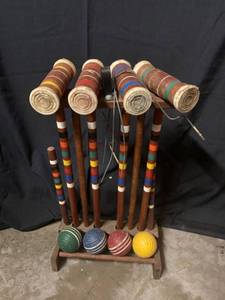 lot 256 image: Vintage Croquet Set
