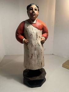 lot 300 image: Wooden Chef figure 18��